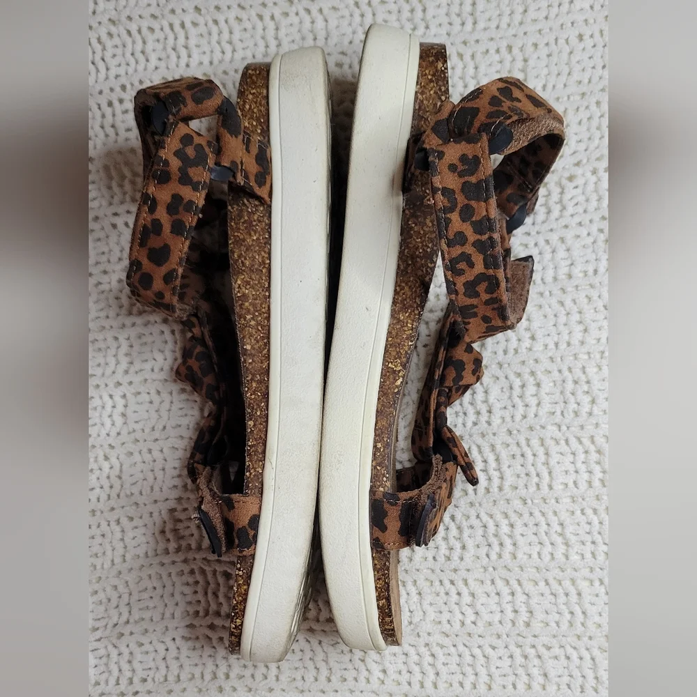 Wonder Nation Animal Print Sandals Big Kids 6